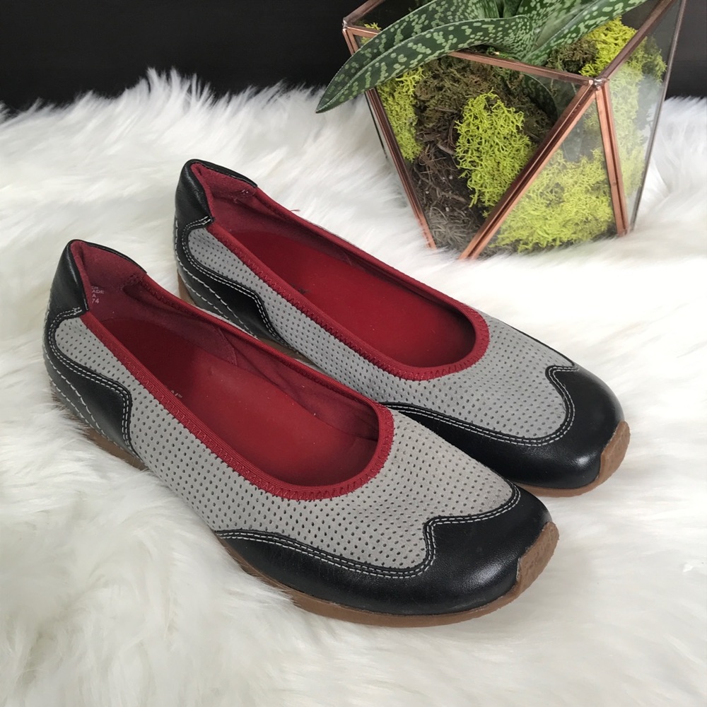 ⭐️ NWOT Kenneth Cole Reaction Loafers